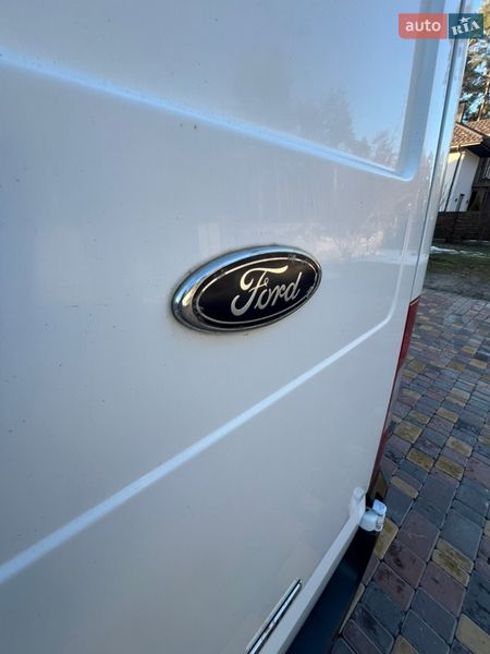 Вантажний фургон Ford Transit 2012 в Києві
