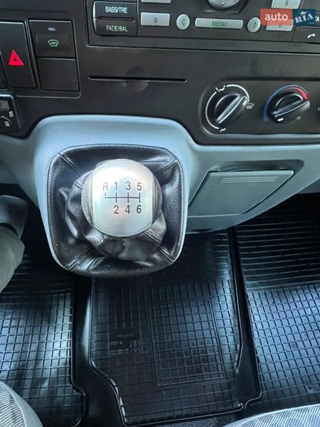 Вантажний фургон Ford Transit 2012 в Києві