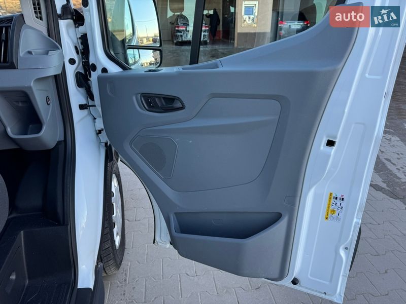 Минивэн Ford Transit 2020 в Ирпене