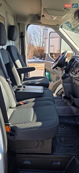Мікроавтобус вантажний (до 3,5т) Ford Transit 2020 в Києві
