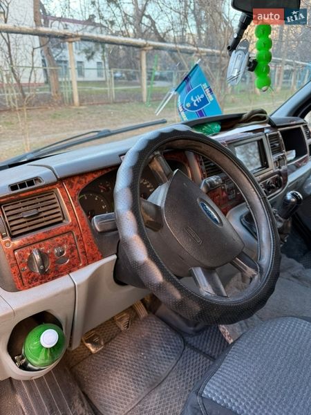 Минивэн Ford Transit 2007 в Казанке