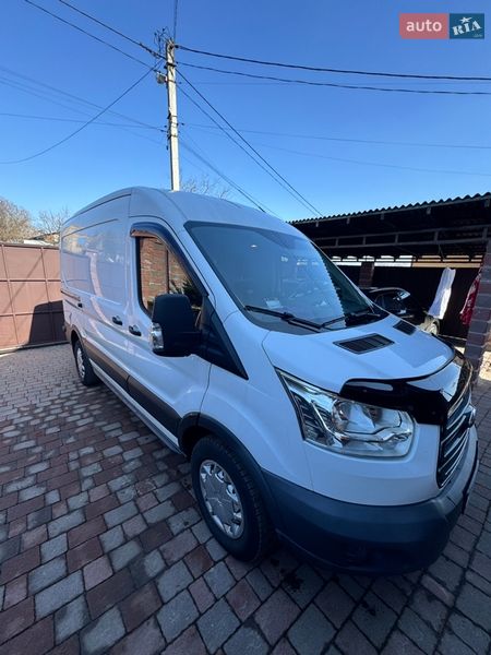 Вантажний фургон Ford Transit 2017 в Полтаві