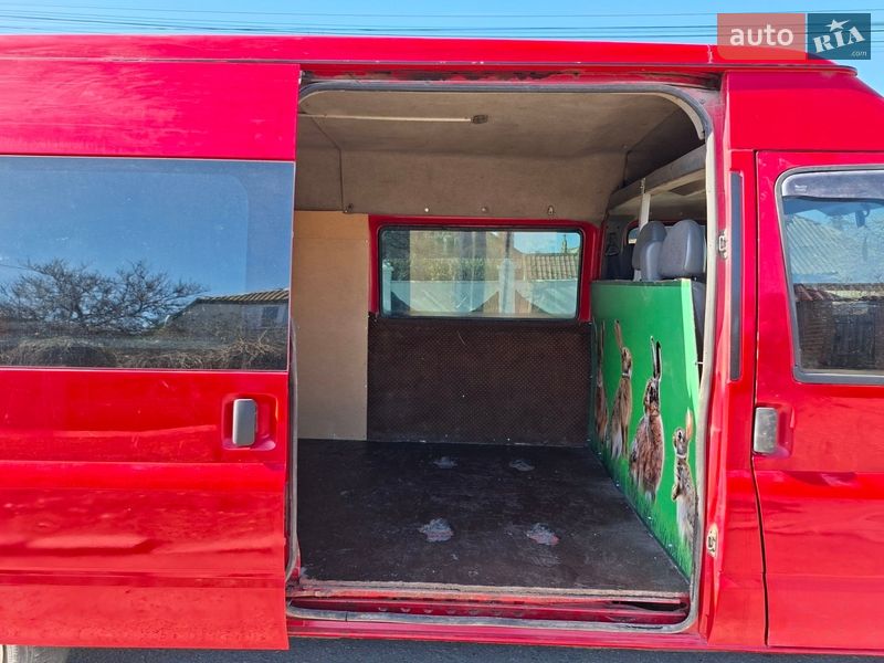 Грузовой фургон Ford Transit 2002 в Николаеве