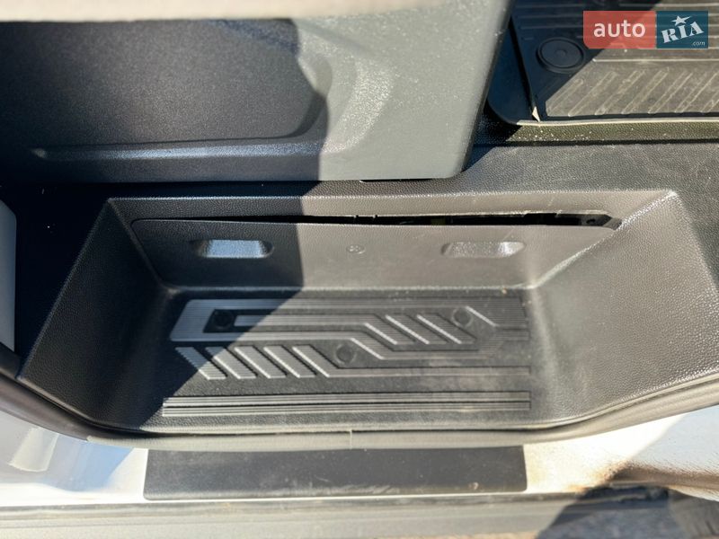 Вантажний фургон Ford Transit 2019 в Києві фото 71 Вантажний фургон Ford Transit 2019 в Києві