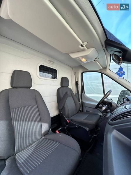 Грузовой фургон Ford Transit 2018 в Киеве
