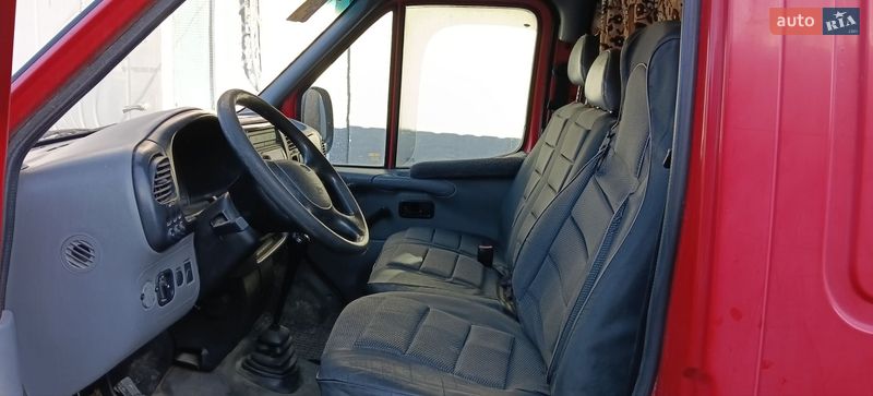 Вантажний фургон Ford Transit 1998 в Луцьку
