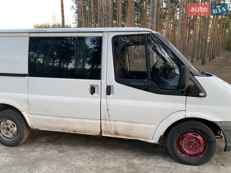 Грузопассажирский фургон Ford Transit 2006 в Ирпене