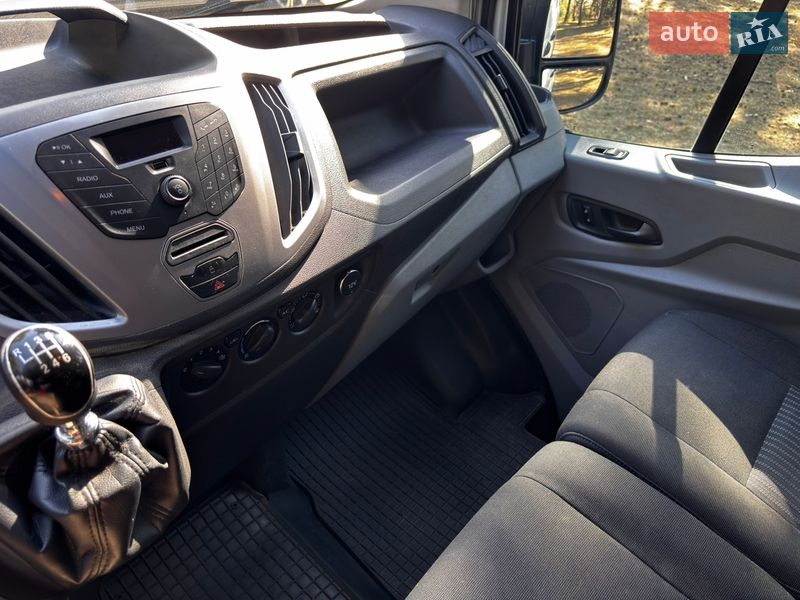 Грузовой фургон Ford Transit 2015 в Шептицькому