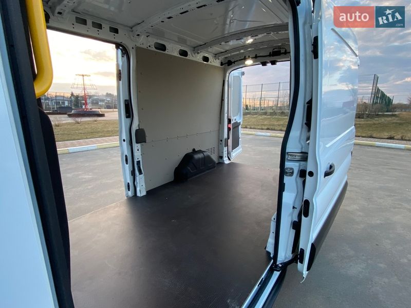 Вантажний фургон Ford Transit 2022 в Ірпені