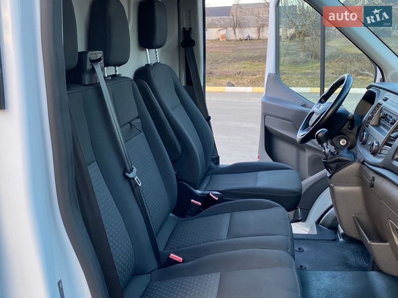 Вантажний фургон Ford Transit 2022 в Ірпені