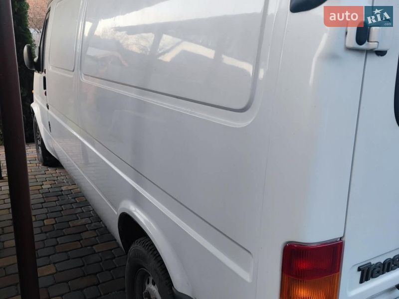 Вантажний фургон Ford Transit 1998 в Береговому фото 3 Вантажний фургон Ford Transit 1998 в Береговому