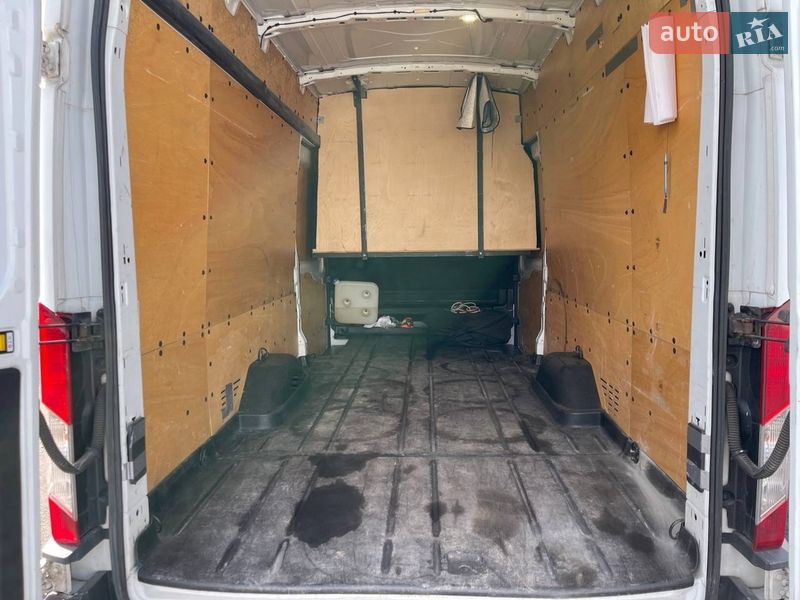 Грузовой фургон Ford Transit 2016 в Киеве