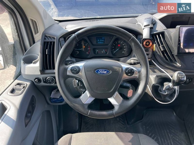 Грузовой фургон Ford Transit 2016 в Киеве