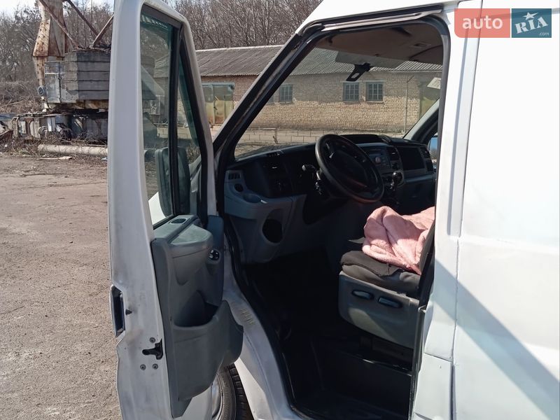 Грузовой фургон Ford Transit 2010 в Киеве фото 6 Грузовой фургон Ford Transit 2010 в Киеве