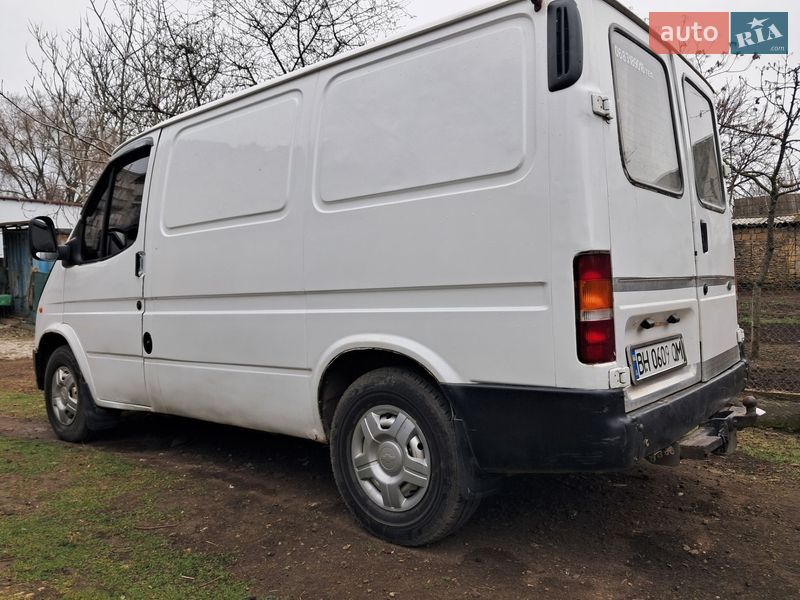 Вантажний фургон Ford Transit 1999 в Сараті