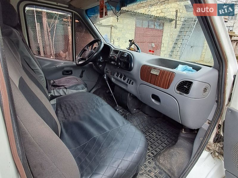 Вантажний фургон Ford Transit 1999 в Сараті