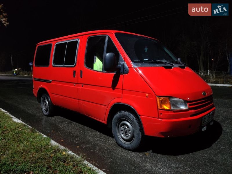 Минивэн Ford Transit 1994 в Ставище фото Минивэн Ford Transit 1994 в Ставище