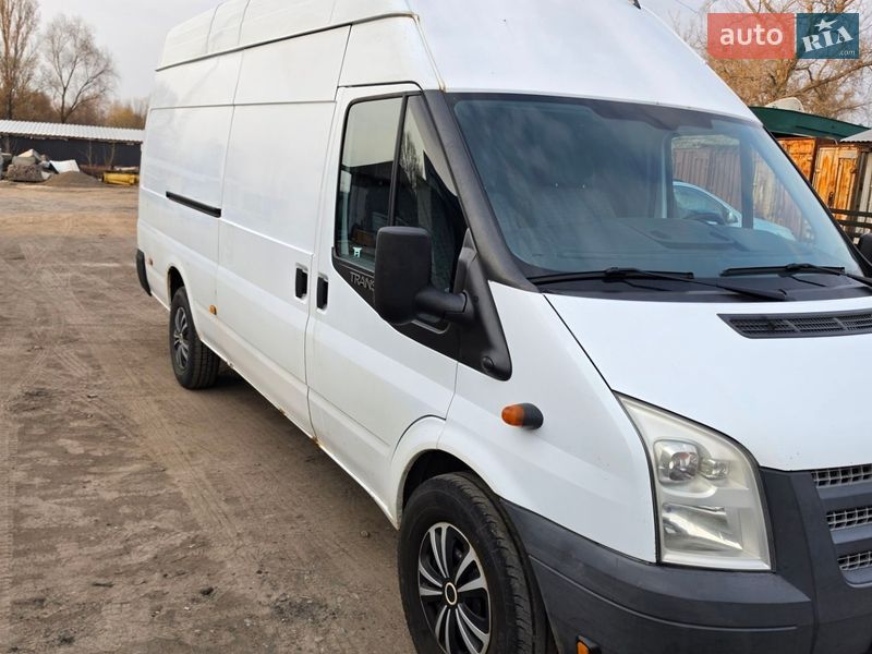 Грузовой фургон Ford Transit 2012 в Киеве