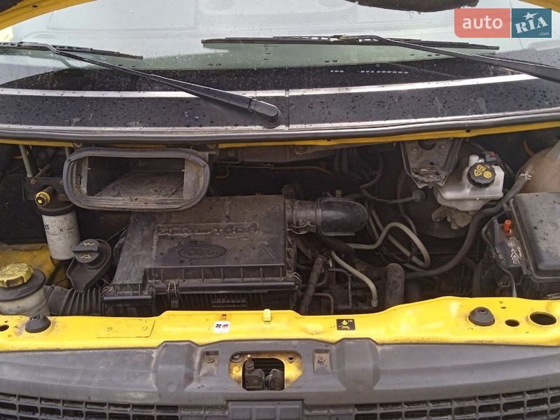Вантажний фургон Ford Transit 2010 в Березані