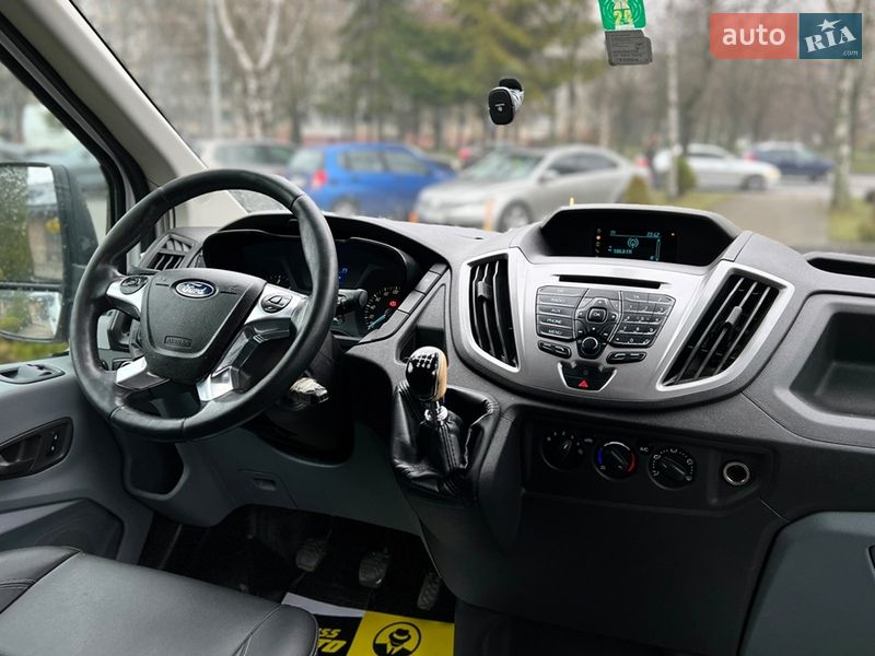 Мінівен Ford Transit 2015 в Львові