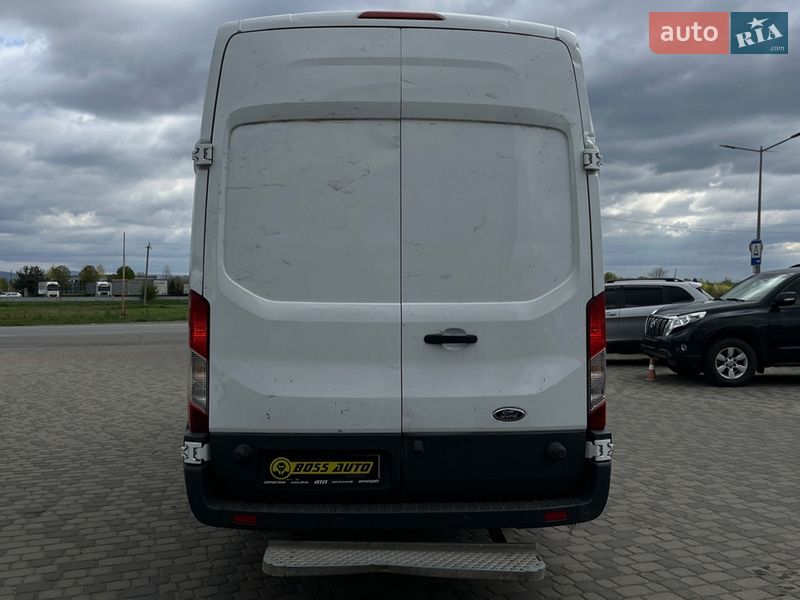 Вантажний фургон Ford Transit 2019 в Мукачевому