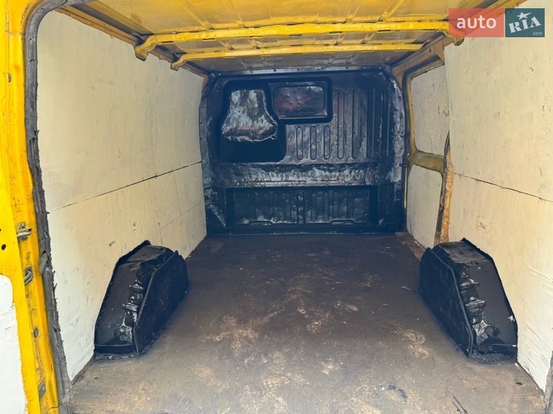 Грузовой фургон Ford Transit 2003 в Тернополе