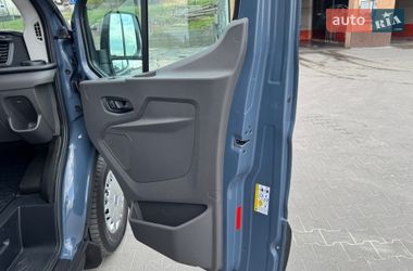 Вантажний фургон Ford Transit 2020 в Бучі
