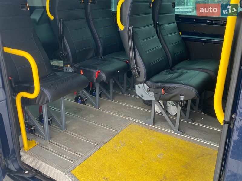 Микроавтобус Ford Transit 2015 в Ровно
