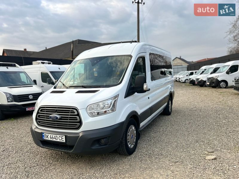 Микроавтобус Ford Transit 2015 в Хусте