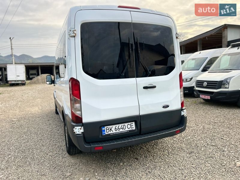 Микроавтобус Ford Transit 2015 в Хусте