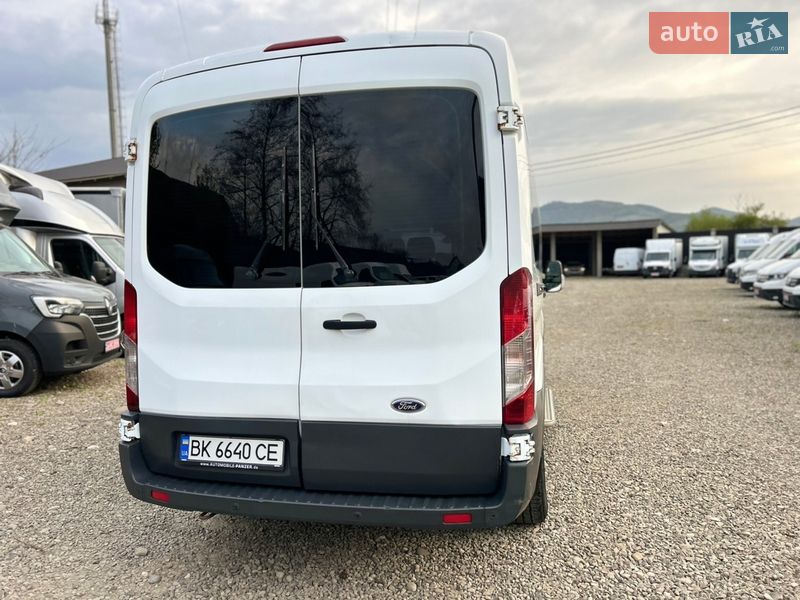 Микроавтобус Ford Transit 2015 в Хусте