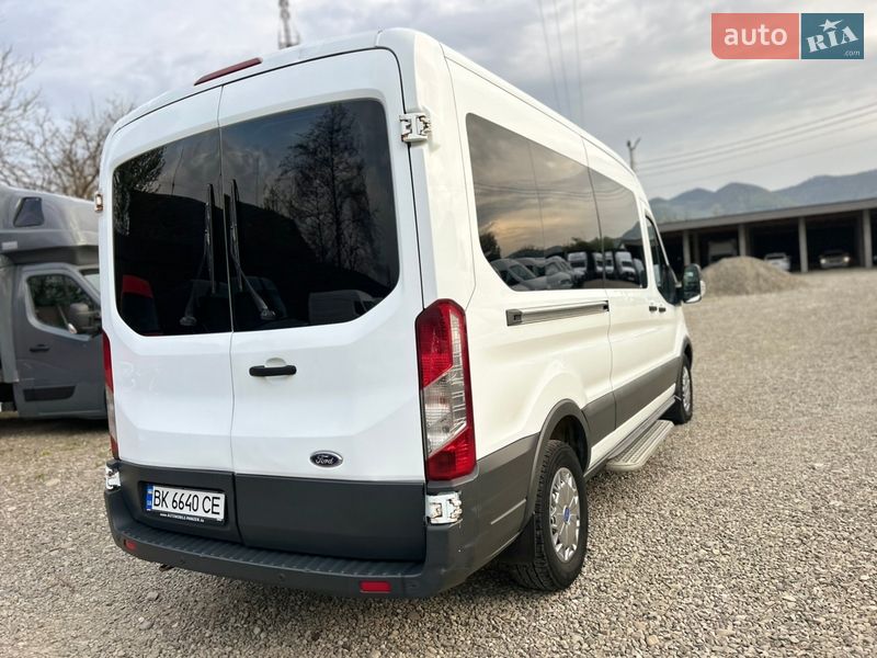 Микроавтобус Ford Transit 2015 в Хусте