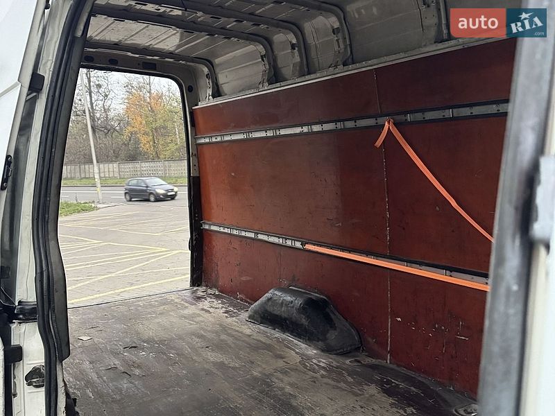 Грузовой фургон Ford Transit 2005 в Киеве