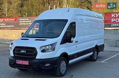 Грузовой фургон Ford Transit 2023 в Ирпене