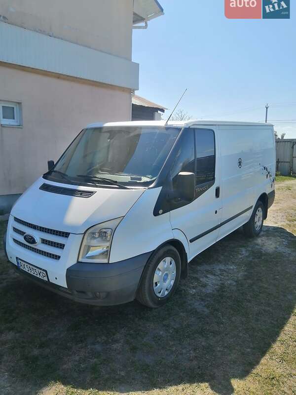 Ford Transit 2012