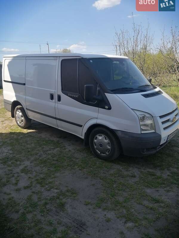 Грузовой фургон Ford Transit 2012 в Гостомеле