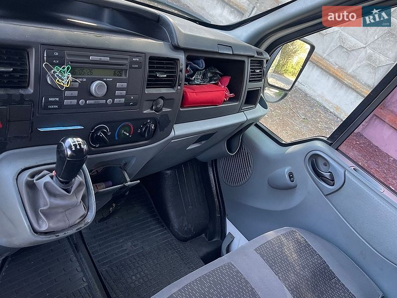 Вантажний фургон Ford Transit 2008 в Києві