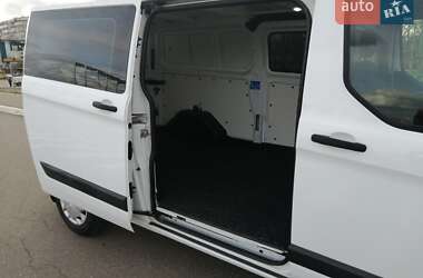 Вантажний фургон Ford Transit 2017 в Києві
