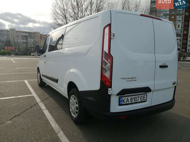 Вантажний фургон Ford Transit 2017 в Києві
