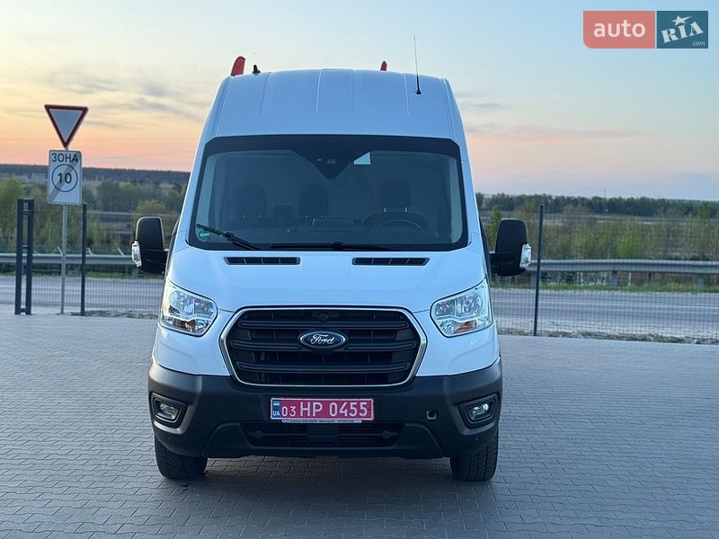 Вантажний фургон Ford Transit 2021 в Бучі