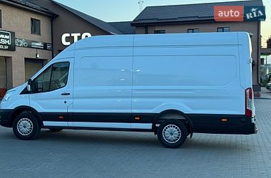 Вантажний фургон Ford Transit 2021 в Бучі