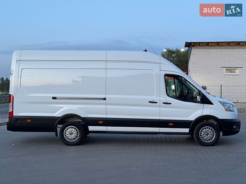 Вантажний фургон Ford Transit 2021 в Бучі