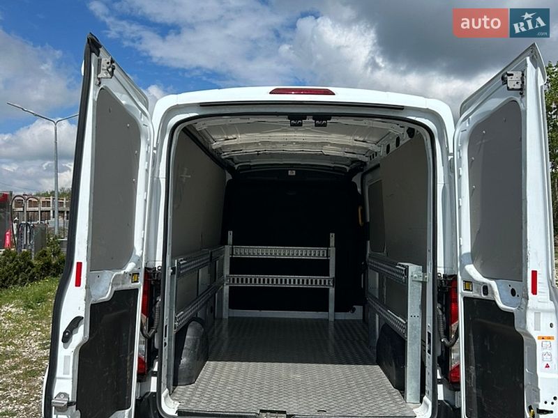 Грузовой фургон Ford Transit 2022 в Тернополе