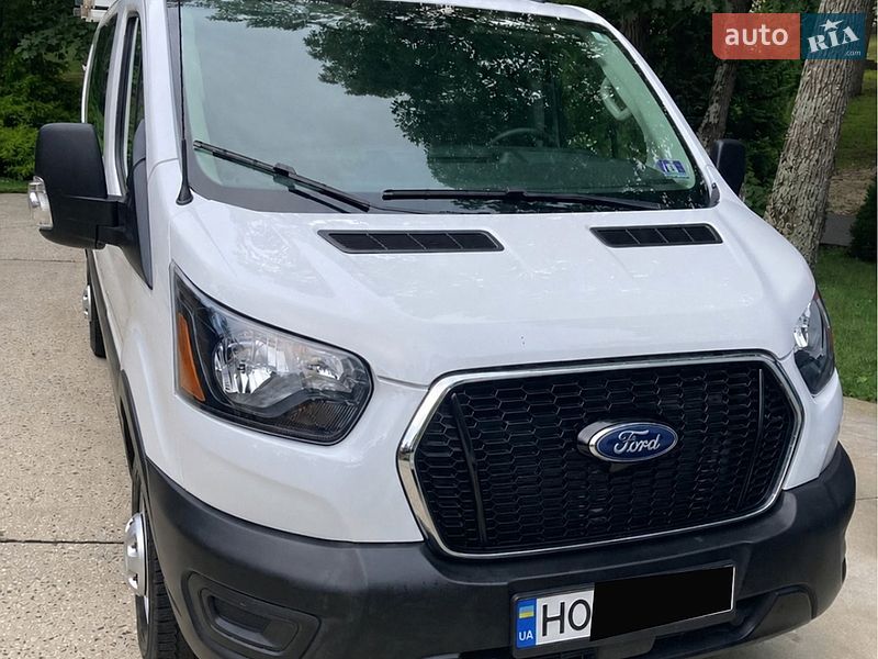Вантажний фургон Ford Transit 2022 в Тернополі