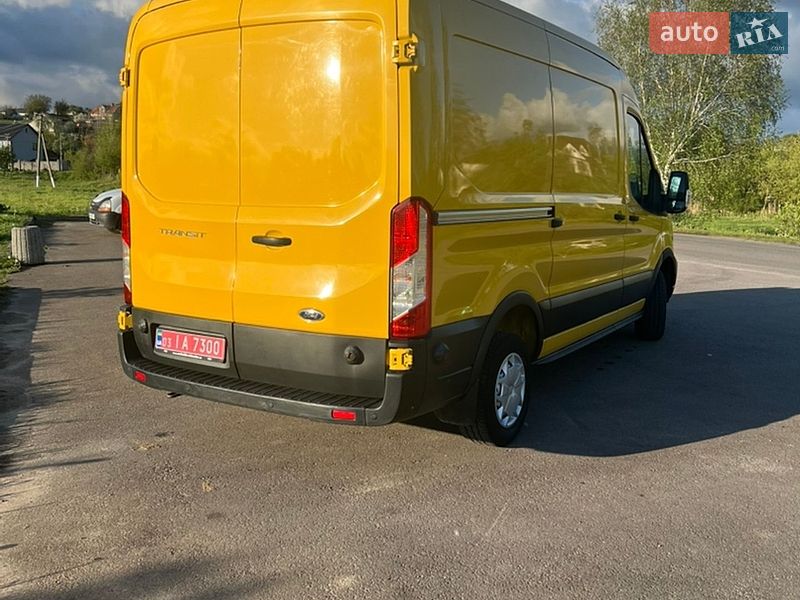 Вантажний фургон Ford Transit 2021 в Рівному