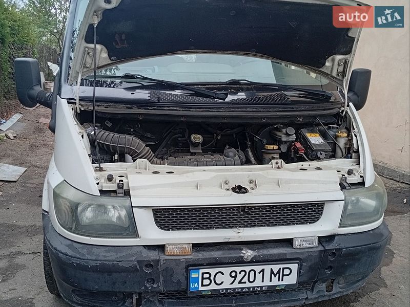 Грузовой фургон Ford Transit 2000 в Львове