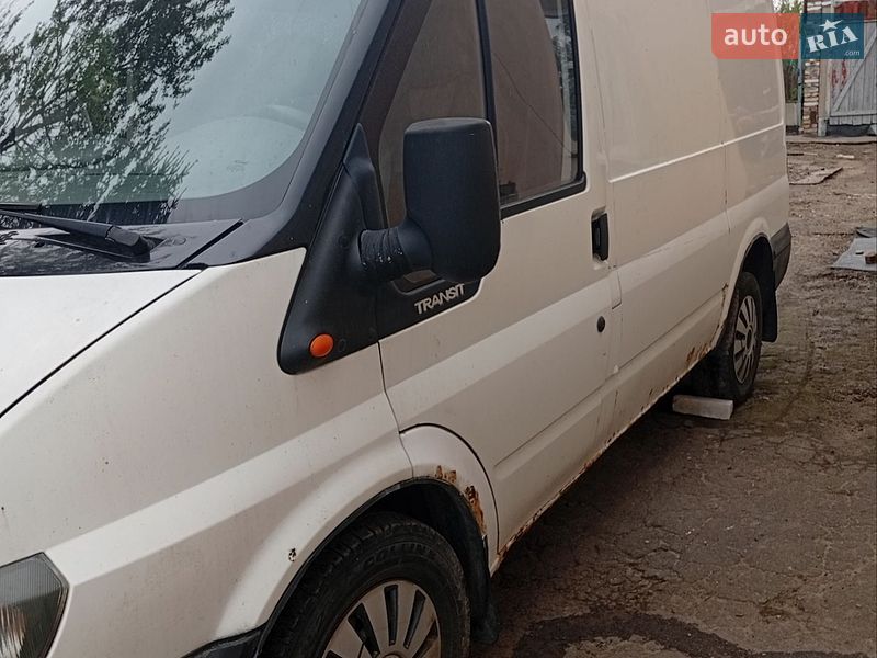 Грузовой фургон Ford Transit 2000 в Львове