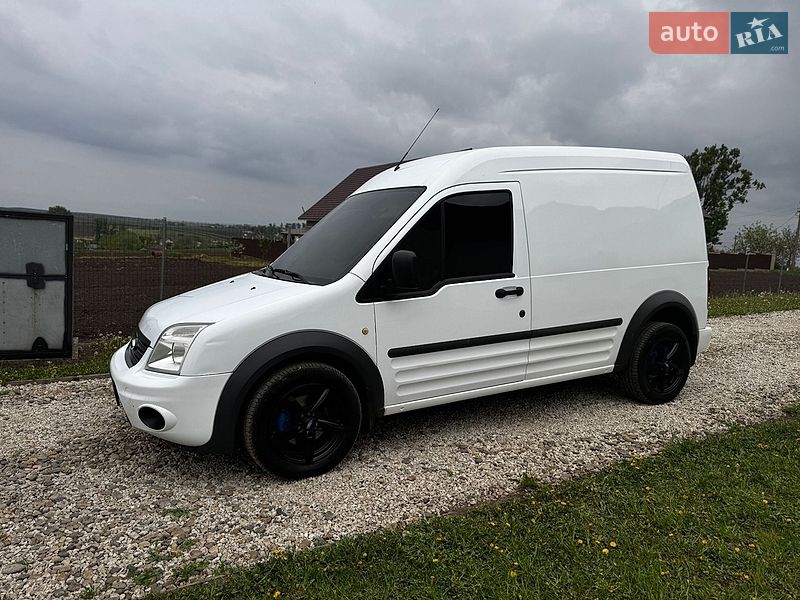Грузовой фургон Ford Transit 2013 в Снятине
