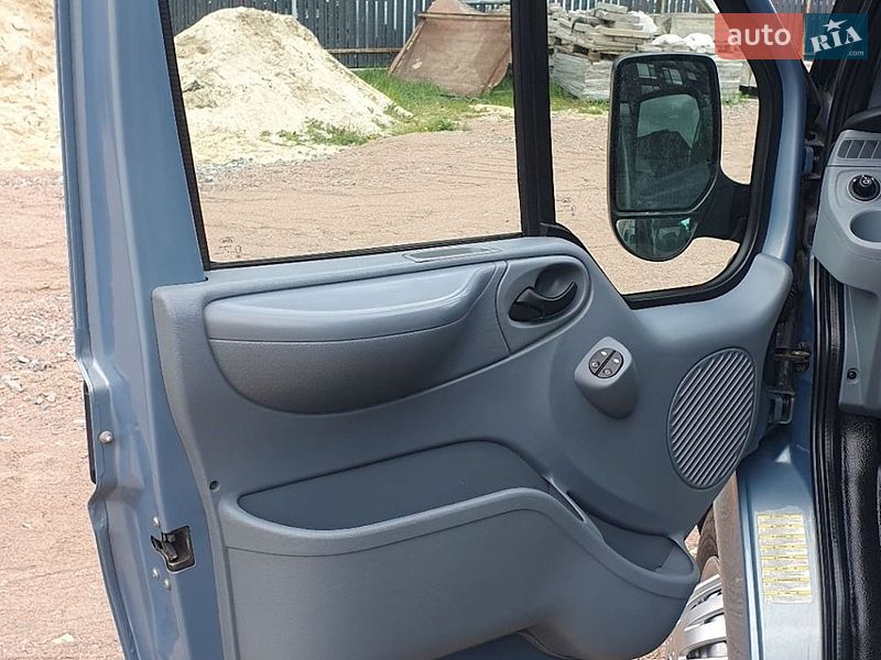 Минивэн Ford Transit 2011 в Киеве