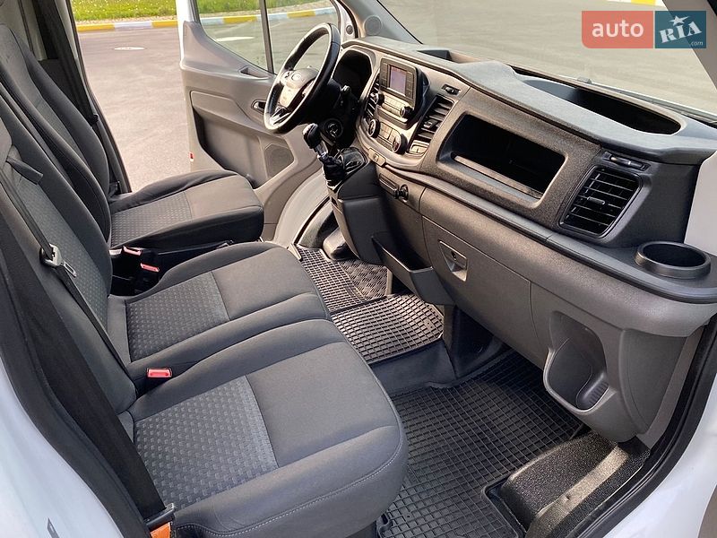 Грузовой фургон Ford Transit 2021 в Ирпене